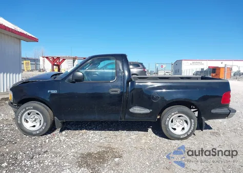 2002 Ford F-150 Xl/Xlt z USA, uszkodzony, nr VIN 1FTRF07222KD70497